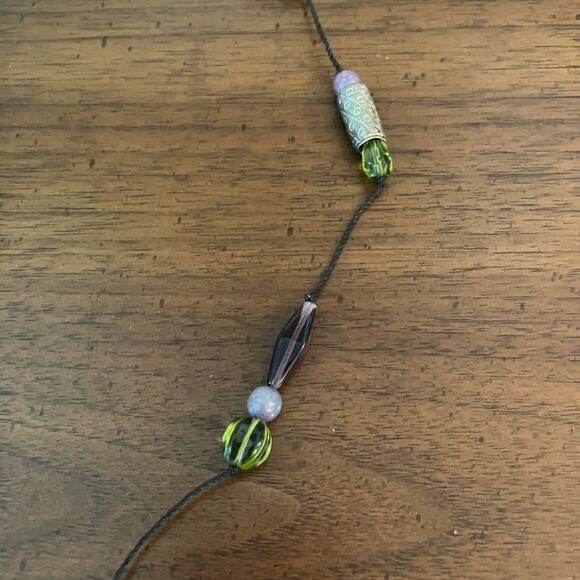 Leaf beaded necklace green purple, fairycore bohemian hippie boho chic whimsy - Picture 5 of 6